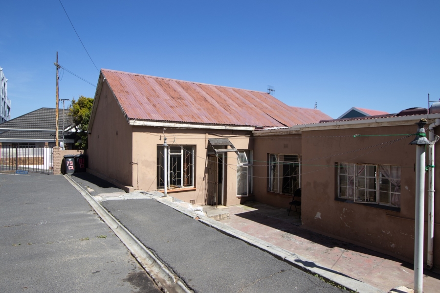 5 Bedroom Property for Sale in Walmer Estate Western Cape